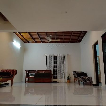 Nallukettu Service Villa Mundrothuruth Екстер'єр фото